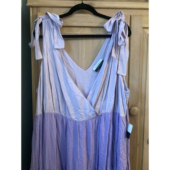 Eloquii | NWT Purple Colorblock Tiered V-neck Maxi Dress | Size 22 - Picture 2 of 7